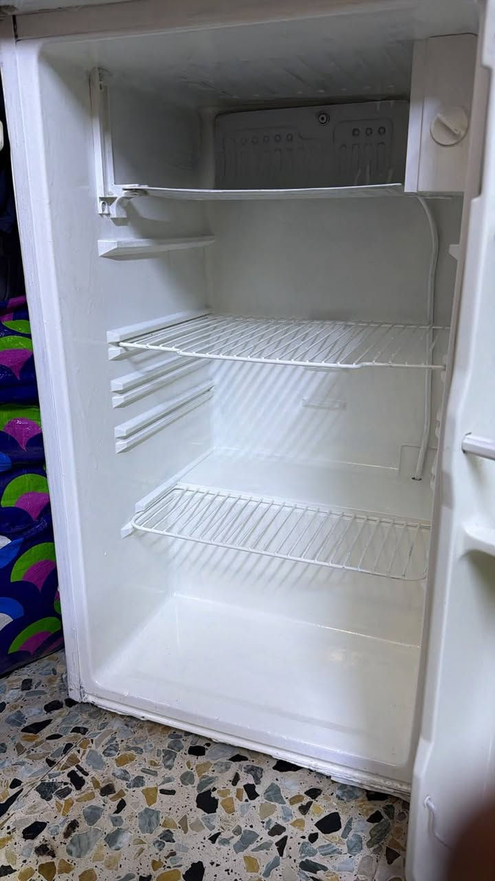 للبيع ثلاجه صغيره مال غرف السعر 85مكاني بابل بكرلي


**إذا كنت صاحب هذا الإعلان وتريد حذفه لأي سبب، رجاءا أرسل رسالة إلى الدعم الفني**