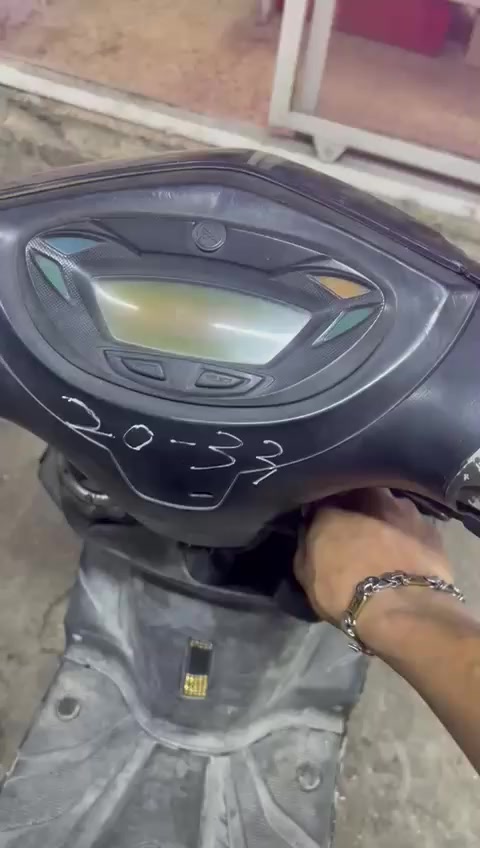 سلام عليكم دراجه جتي اي دراجه كفاله كاله دراجه خير من لله كلاجات رياضي ودراجه بلاديه كله كفرات ختم واحد كله قفل ستيرن كهربيات شغاله كله دراجه خير من لله تخم تاير جديد دراجه وارق بس معوز فلوس وريد ابيعه مكاني بغداد العبيدي شارع جامع سعر مليون بيه مجال الطيبين رقم ***********واتساب أو خط مفتوح 24ساعه
