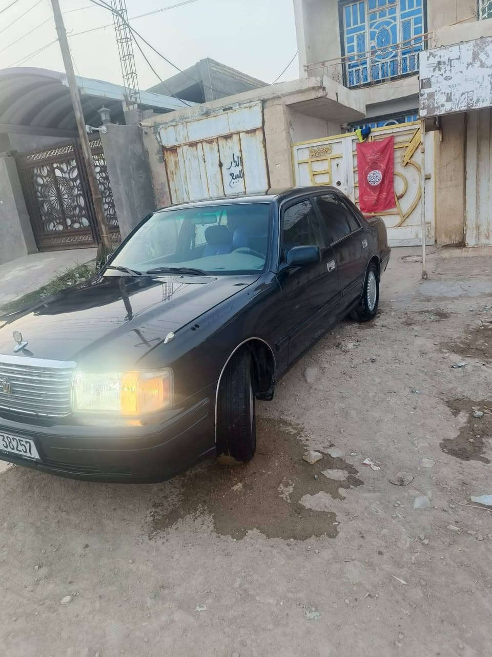 ‏راس الثور تكم  مديل 1996 السعر 85 وبيه مجال محرك 2500 ديلكو
‏رقم انكليزي بغداد بأسمي هزه جديده سنويه لغايه 2030
‏سياره جاهزه مصبوغه عام اثر جراد كير مكينه حداديه طخم تاير كهربائيات لايت زنون كامره دواره سياره مال جناي
‏ كفاله من الكصه والعيب الشرعي والضربه الشراي يتصل *********** مكان السياره (ذي قار قضاء الغراف)
