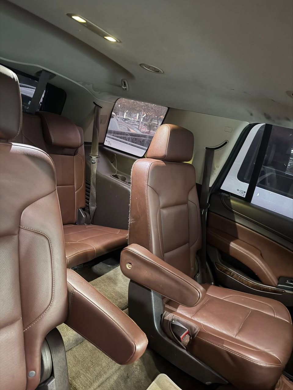 تاهو 2015LTZ
مقاعد VIP
داخل قهواي ملكي 
كشنات جلد 
كشنات كهرباي 
كشنات تدفه وتبريد 
تحديد مسار 
تحديد سرعه 
5بصمات البواب 
4ويل 
قاصه موجوده 
تلفزون 
فتحه السياره 
استيرن هيتر 
دوسات كهربائيه 
زينون السياره 
حادثه مثل ما موضح بيه 4قطع 
دخول جديد العراق 
كتاب ضباط 
سعره 285&
التواصل ***********
التواصل ***********
