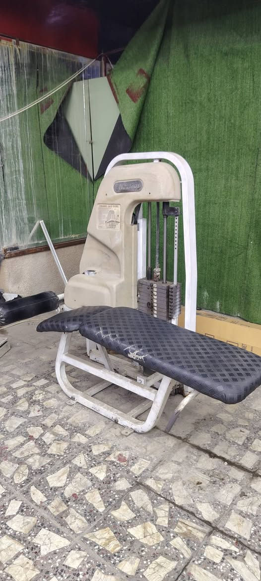 سلام عليكم كيل سيقان نتريوس للبيع الاستفسار الاتصال على الرقم ***********
