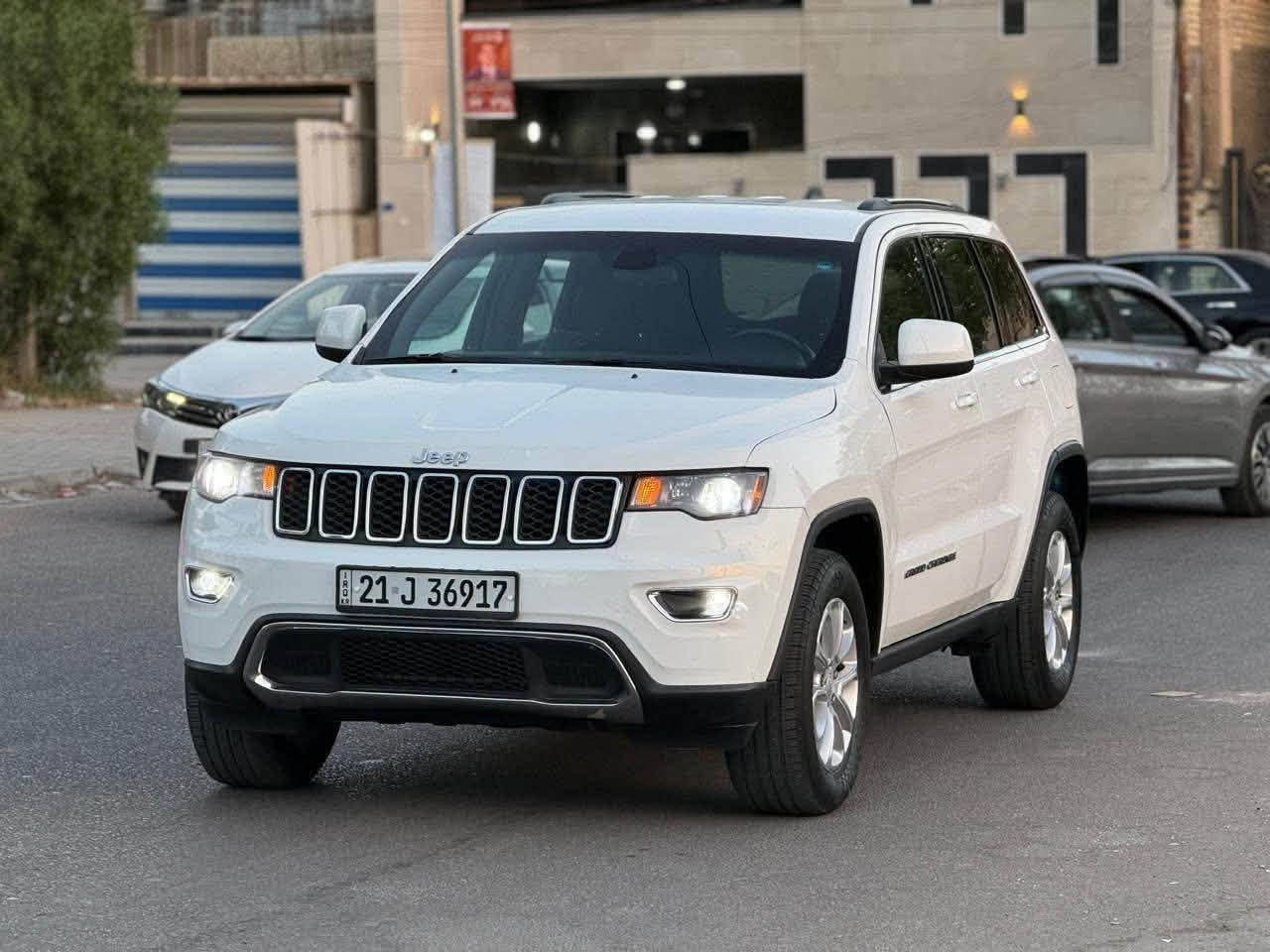 2021 JEEP GRAND CHEROKEE, LAREDO
للبيع او مراوس حسب القناعة

جيب لاريدو وارد امريكي موديل 2021

حادث صبغ 4 قطع امامي يعني بنيد وجاملغ 2

سعر 185 ورقة 

بصمة تشغيل 

كشن كهرباء

رادار نقطة عمياء تحديد مسار 

قطعتين تبريد 

لايت زينون عالي ناصي

شاشة وكامرة دوارة

سيارة ماشية.  32     الف 

رقم سليمانية الجديد 

تخم تاير جديد ***********

مكان السيارة بغداد الكرخ قرب شارع مطار بغداد

