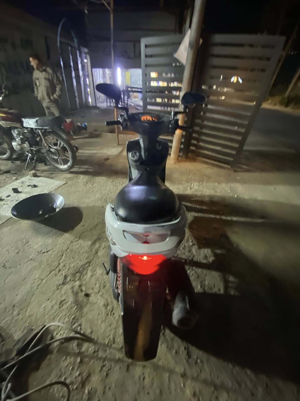 سلام عليكم دراجة ثعلب كابريتر كامله من كلشي سعر ٥٥٠ وبيهه مجال مكان دوره هور رجب ***********
