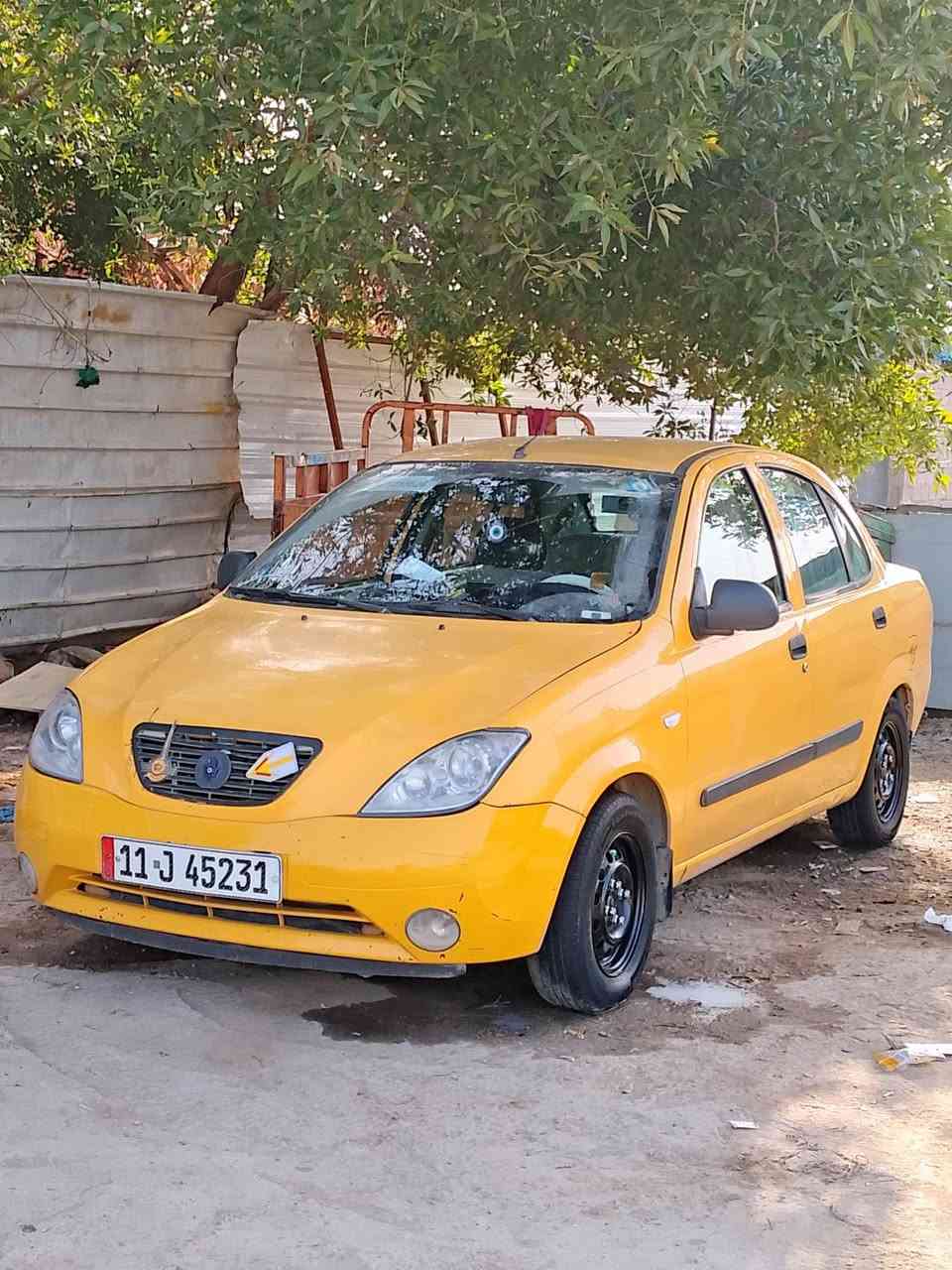 سلام عليكم طيبة 2015 سيارة جاهزة خير من الله مابيهة لاتبديل ولا صبغ مكاني بغداد السعر 40 وبيهة مجال ***********
