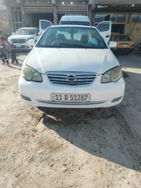 بي واي دي F3 • ٢٠١١ • كير عادي