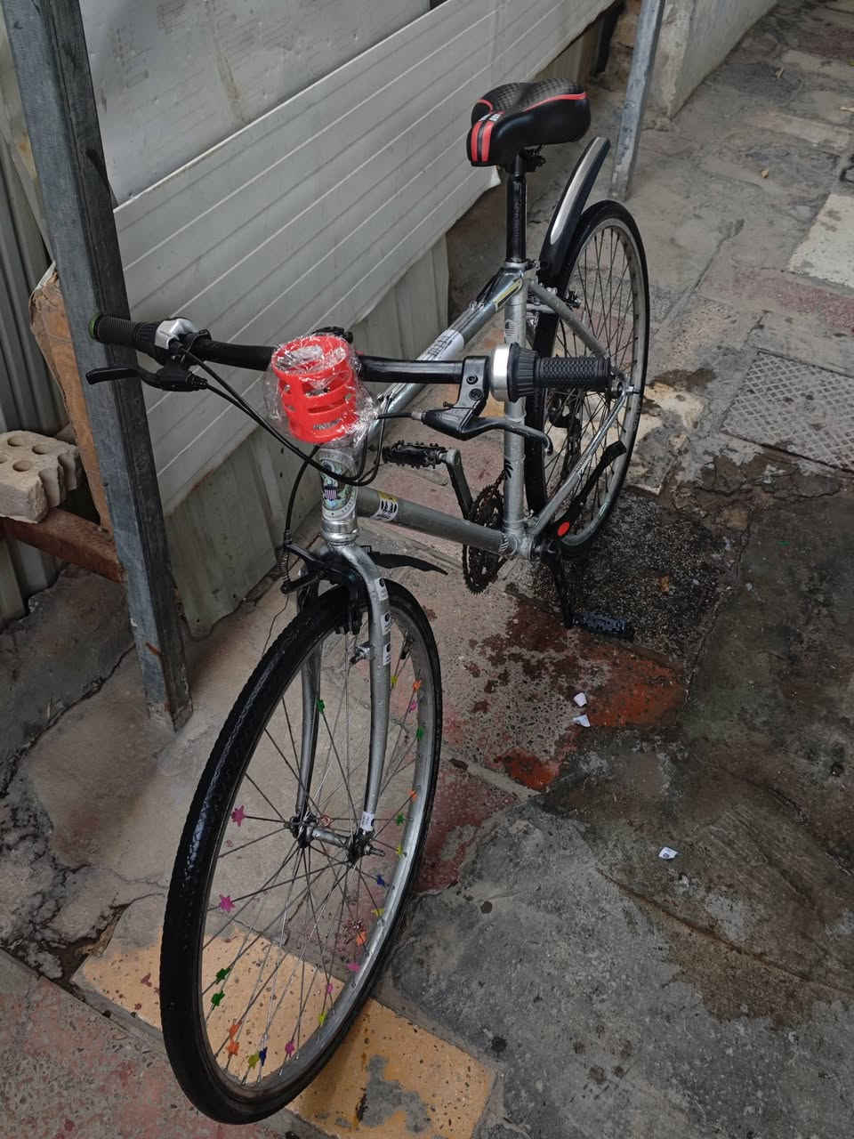 سلام عليكم c700 حجم 26
كير 6 نمر 

مابي اي نقص 

سعر 50 بي مجال حك الجية

للتواصل ***********

مكاني البياع الرسالة الثانية
