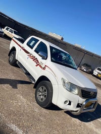 تويوتا هايلوكس • ٢٠١٣ • دفع رباعي