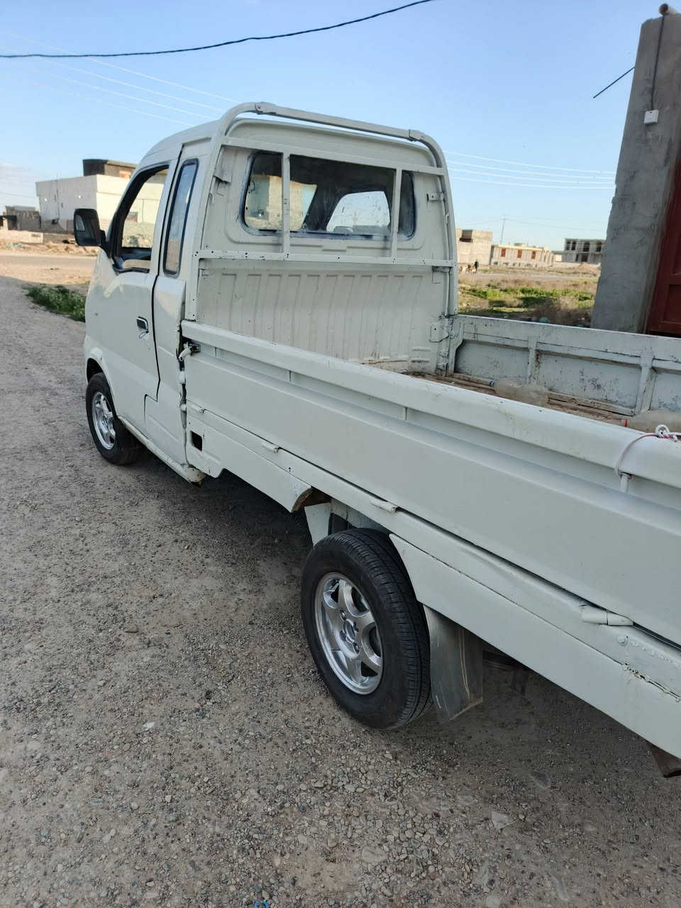 2007 اوراق شاصي معمر كهربائيات جديده تخم تاير 15 ومجال مكانها بلد والاسحاقي اتصل ***********
