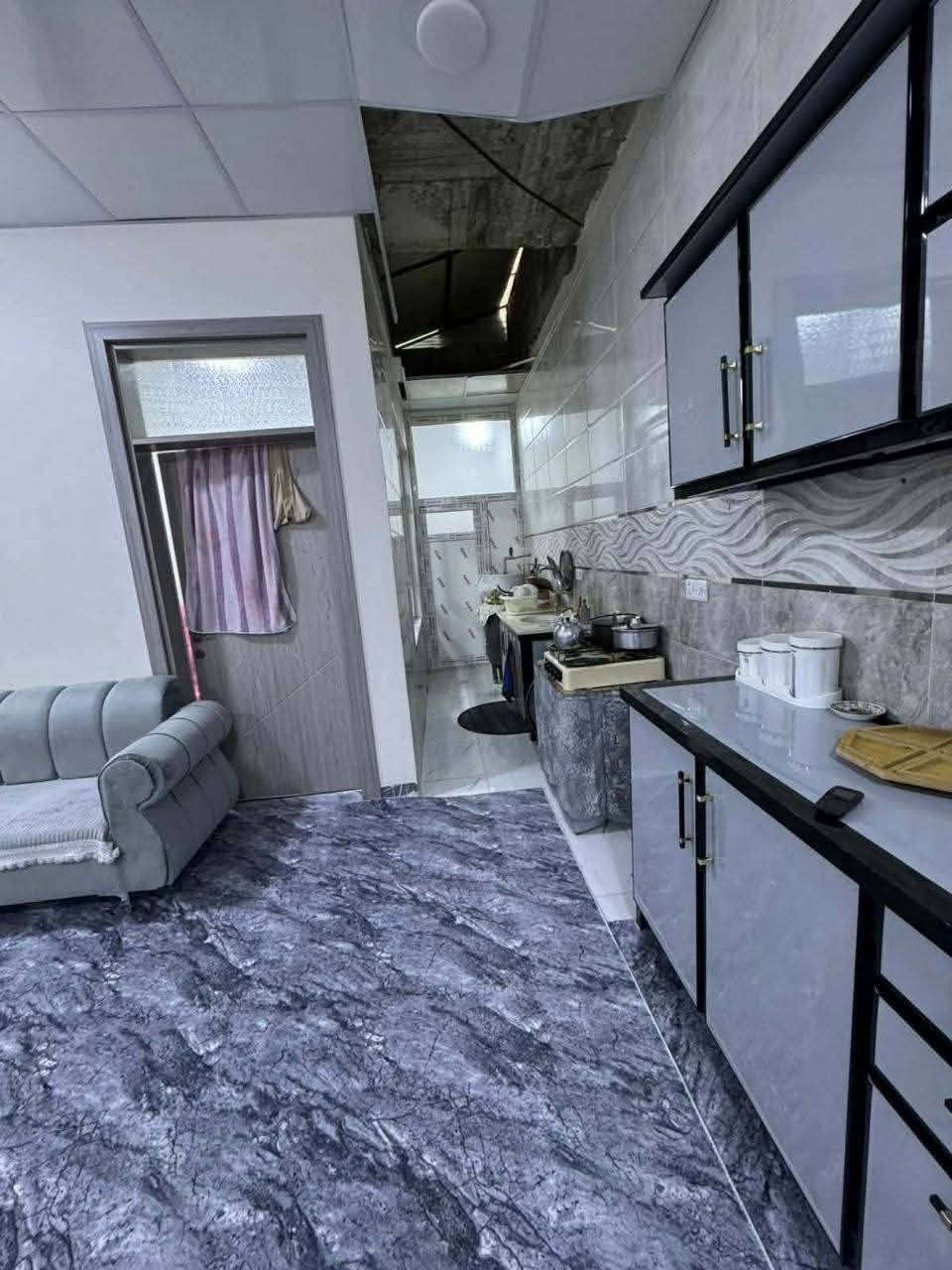 🏡 دار بلدية للبيع
🔹 المساحة: 110 متر طول
🔸تفاصيل الدار (حوش_استقبال_هول+مطبخ_ غرفة نوم)
🔸 المواصفات:
سقف ثانوي سيراميك خدمات كاملة 
موقع هادئ ومناسب للسكن قريب على المدارس
📍 الموقع: 16 آب، مقابيل مجمع لؤلؤة 
السعر 32وبيه مجال للاستفسار اكثر مراسله الصفحة او واتساب ***********
#دار_للبيع #عقارات_العراق  #فرصة_ذهبية #استثمار_عقاري #بيت_للبيع #عقارات #بيع_وشراء #العراق #فرص
