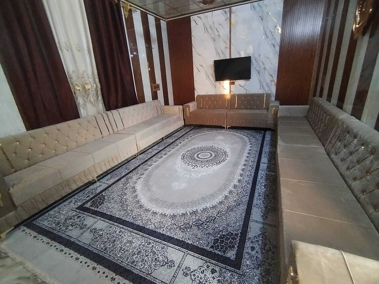 السلام عليكم.. دواوين للبيع حسب الطلب جاهز سبع امتار خمس قطع عشر نفرات رجلين حديد ب 350 الف ديوان ظمان 3 سنوات قماش درجة اولى.. علما يوجد ع المتر ايضا


**إذا كنت صاحب هذا الإعلان وتريد حذفه لأي سبب، رجاءا أرسل رسالة إلى الدعم الفني**