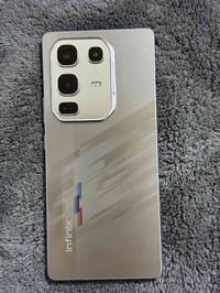 إنفينيكس نوت ٥٠ برو • ٢٥٦ جيجا • شحن ٩٠ واط