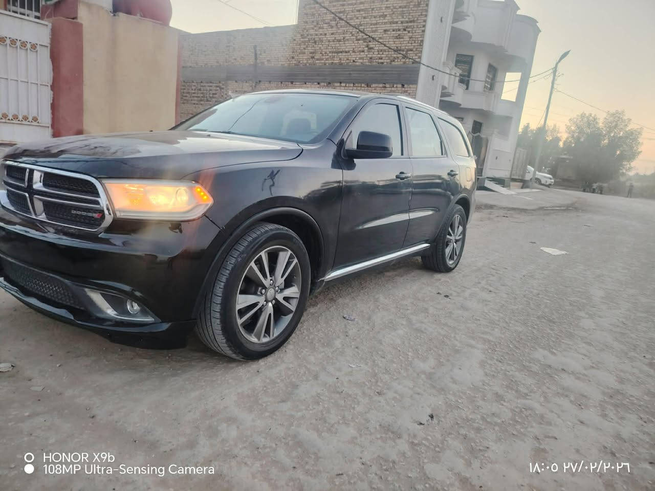 السلام عليكم دورنكو 2017 مكينه 3600 ماشيه 76مايل تو ويل  كير ماوس شاشه جبيره كامره حساسات.   تشغيل عن بعد   كشنات جلد احمر داخل نضيف كلش  بيها صبغ جاملغات خلفيه وجاملغ امامي وكصه القماره بدون ضرر قوي وبدون داخل  البيع او امراوس  سعرها ١٦٠رقمي ***********مكاني حله ابو غرق
