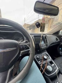 سي 200.  سعرها 100. او بيها مجال موديل 16. كلشي مذكور سونار موجود بدون...