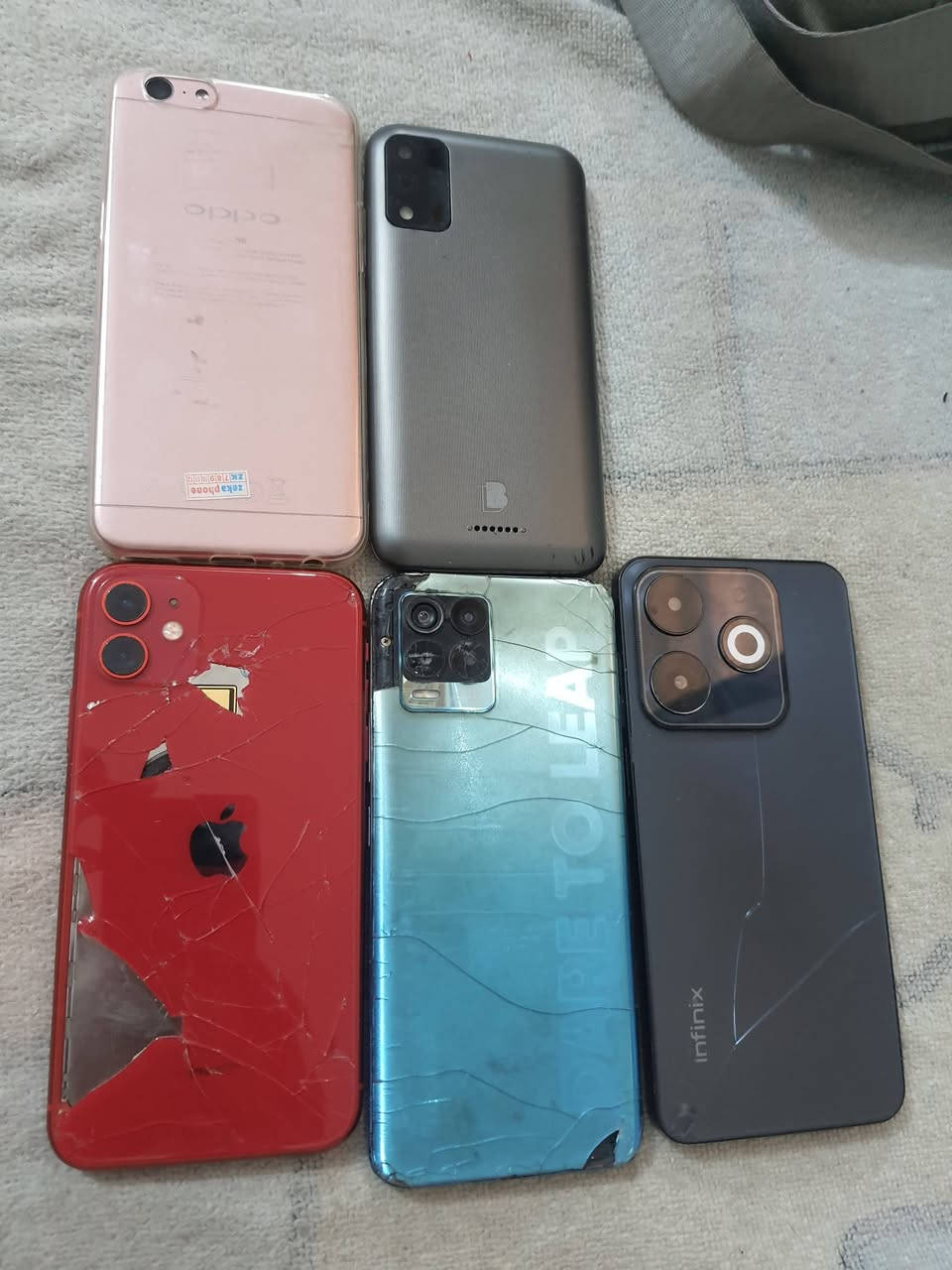 للبيع كلهن سوه العداد ٥ موبايلات
ايفون ١١ 
ريلمي ٨
انفنكس
Oppo
كلكسي
بيهن بطاربه وببهن شاشه 
شلعه كلهن سوه
كلهن شغالت فقط شاشات عوزهن
المكان كربلاء


**إذا كنت صاحب هذا الإعلان وتريد حذفه لأي سبب، رجاءا أرسل رسالة إلى الدعم الفني**