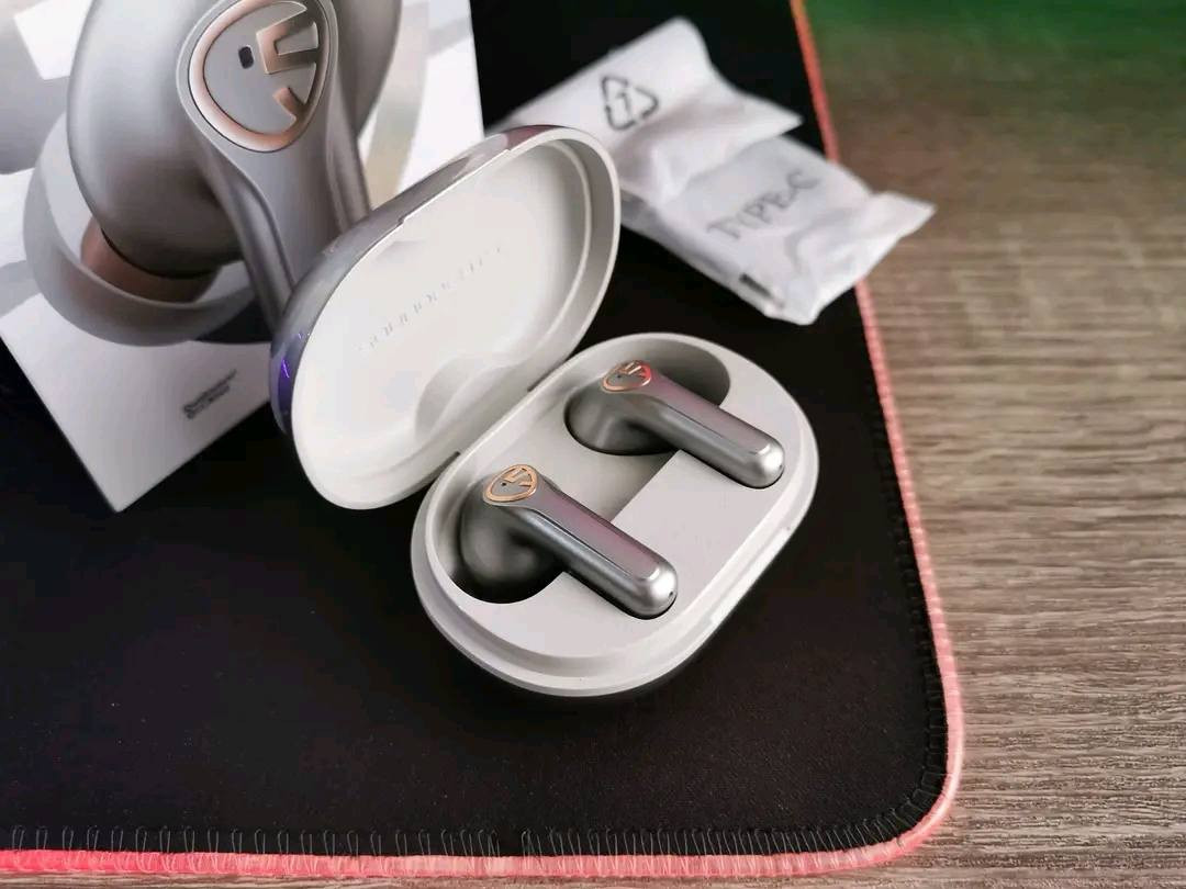 سماعات أذن لاسلكية ساوند بيتس فري 2 الكلاسيكية بلوتوث 5.1 مع إجمالي 30 ساعة
سماعات أذن لاسلكية ساوند بيتس فري 2 الكلاسيكية بلوتوث 5.1 مع إجمالي 30 ساعة، سماعات أذن مدمجة في الميكروفون للمكالمات الصافية، التحكم باللمس، وضع فردي / مزدوج، صوت ستيريو غامر، شحن USB-C


**إذا كنت صاحب هذا الإعلان وتريد حذفه لأي سبب، رجاءا أرسل رسالة إلى الدعم الفني**