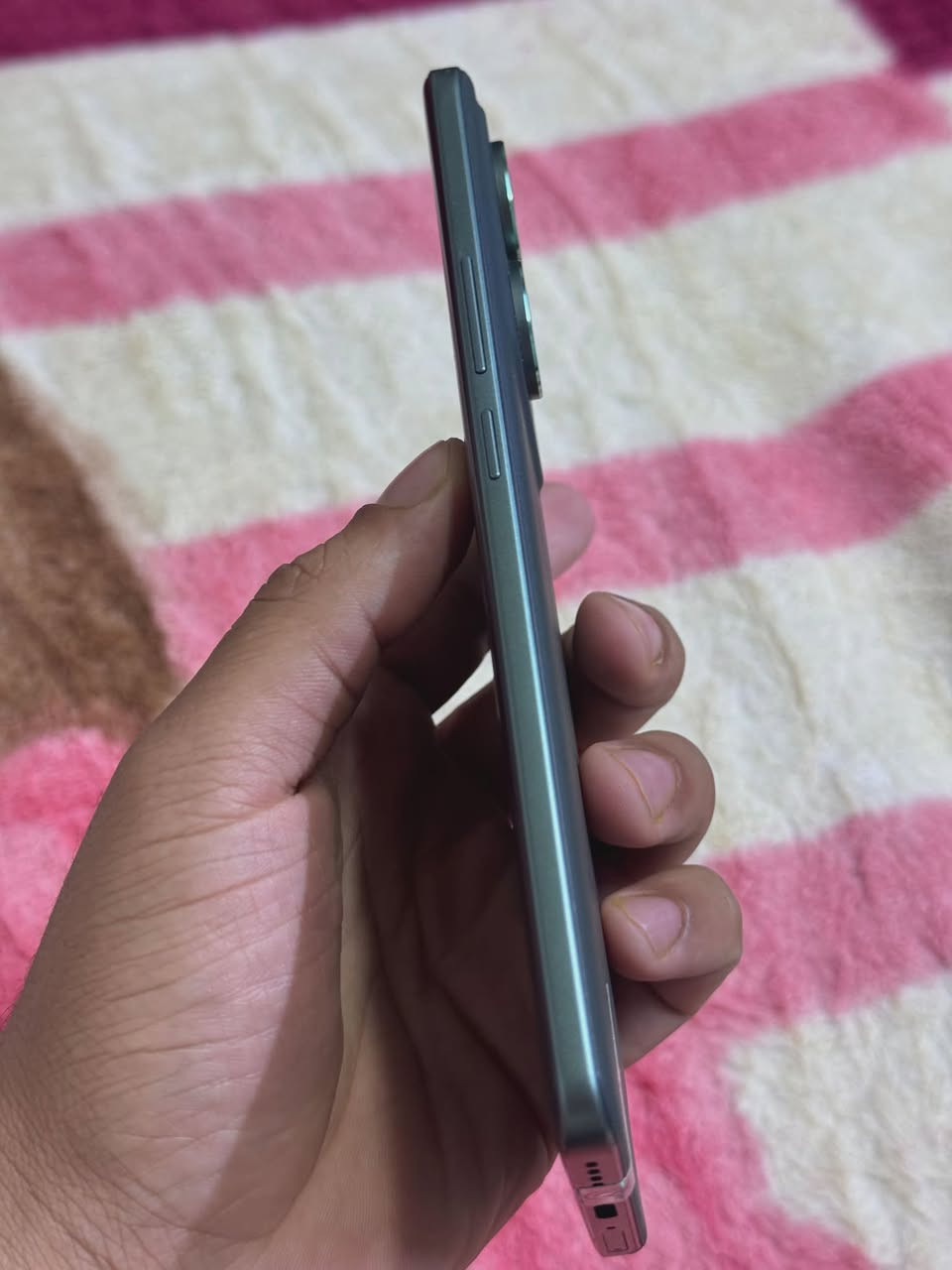 السلام عليكم ريلمي realme 15 pro
بطارية 7000 الف ملي امبير سفاحة 🔋
ذاكرة 512جيجا رام 12+16
معالج فلاكشب
ظهر جلد

كامل ملحقات
تصوير فديو 4k. 60 اطار بكل العدسات
الجهاز سفاح ابحث عنه وعن مواصفاته
نفس مواصفات الريلمي16 برو الجديد

فقط ضربة بسيطة بشاصي مماثرة على شي
جهاز مصارلة شهر مفتوح من كارتونة

للمراوس بجهاز فلاكشب حصراً
شعندك نزل 

مكاني كربلاء


**إذا كنت صاحب هذا الإعلان وتريد حذفه لأي سبب، رجاءا أرسل رسالة إلى الدعم الفني**