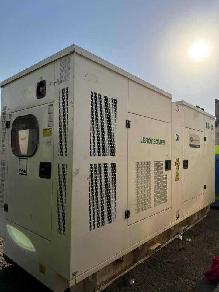 ***********//***********
للبيع مولده جوندير (4) سلندر كاتم
ساعات العمل // صفر زيرؤ // 150 kv
العنوان أربيل // استفسار واتساب 
توصيل لجميع محافظات العراق موجود🚛
