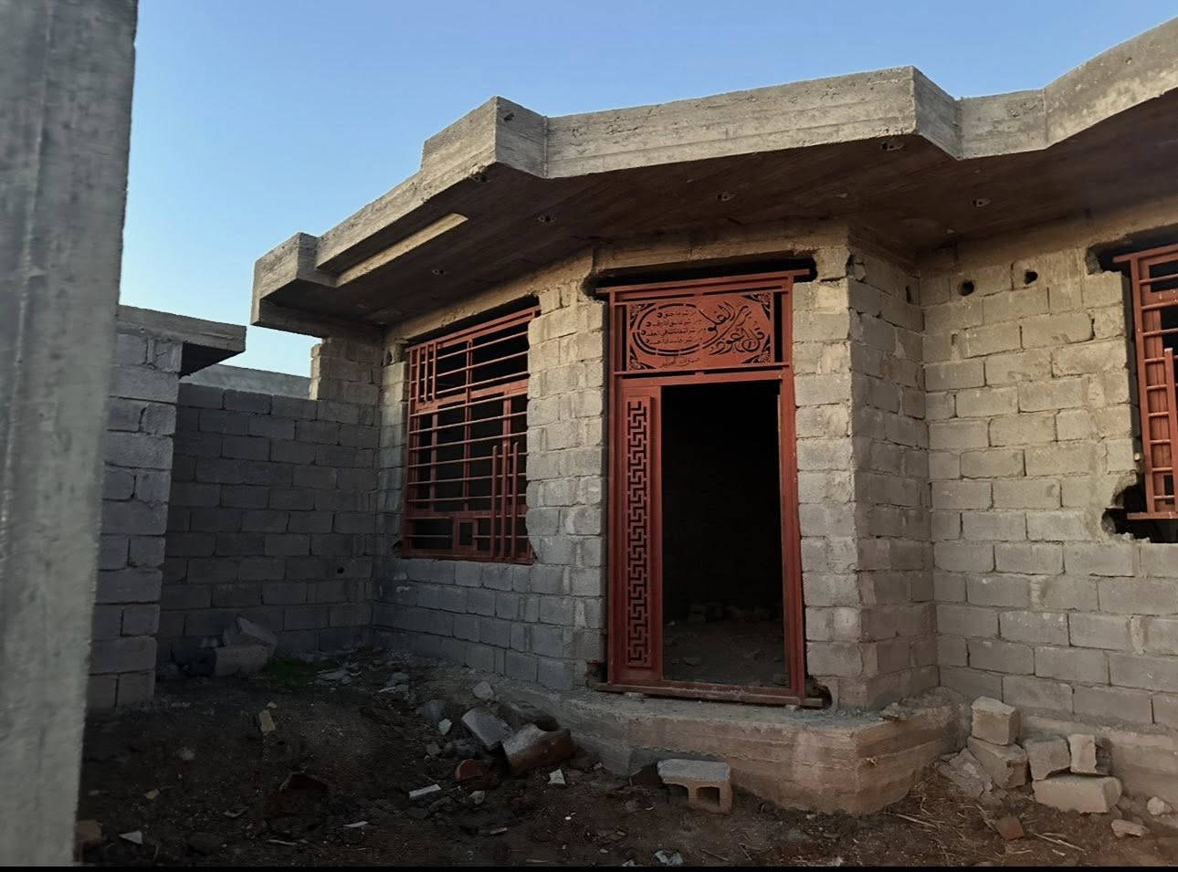 السلام عليكم هيكل ٢٠٠ متر زراعي سند ٢٥ اليوسفيه القصر الأوسط حي الصقور قرب مدرسة ابو مهدي المهندس واجهه ١٠ نزال ٢٠ السعر 40 وبي مجال ***********
وتساب ***********
