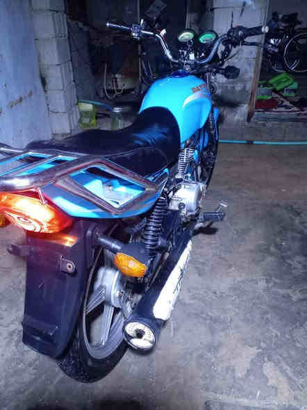 دايون عضم للبيع فقط بيع مديل 19 كلك مكينه حلوه ناعمه عوزها تفيلس وفحمات للسلف مرات تشتغل سلف مرات هندر دراجه حلوه ونضيفه رقمي ***********
