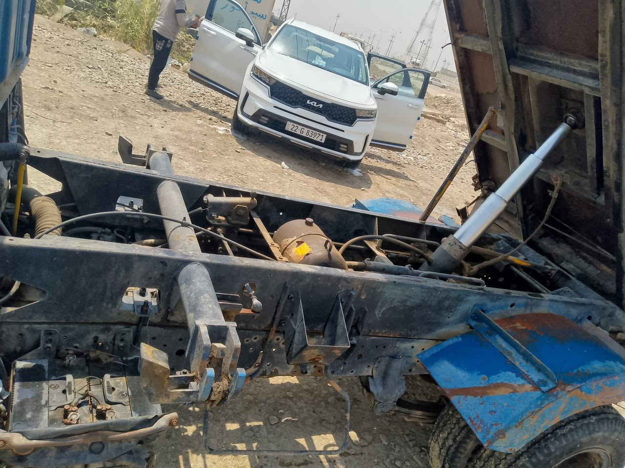 كنتر تيوتا 1993.  مداور ثاني يوم مشروع وطني دبل شاصي مكفول مابي اي نقص مكينه مكفوله كير شاصي مكفول كبل بوجهك للشقل اي نقص مابي جاهز  للبيع     السعر 65 وبي مجال   للاستفسار والتواصل
***********   //  ***********  متواجد على الانترنيت   مكان الكنتر.   ذي قار
