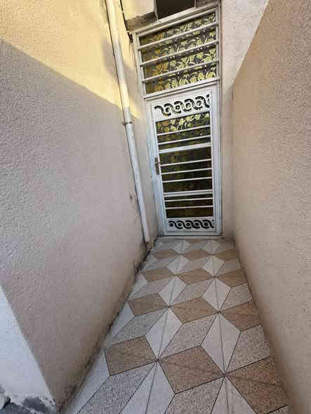 ♤ مشتمل للبيع  غير مسكون سابقآ ♤🏠
💢¤طابو   ملك صرف ¤💢 
بناء حديث وشغل درجة أولى 
الموقع  المحاويل  حي ابو سديره قرب مدرسه النجاه 
المساحة 》👈》100 متر 
واجه 》👈》5 متر 
نزال 》👈》20 متر 
عرض الشارع 》👈》8 متر 
السعر 》》53مليون وبي مجال 
للاستفسار اكثر الاتصال على الارقام التاليه 📞📞
***********  - ***********
او زياره مكتب  المحامي العقاري علي راجي العلواني
