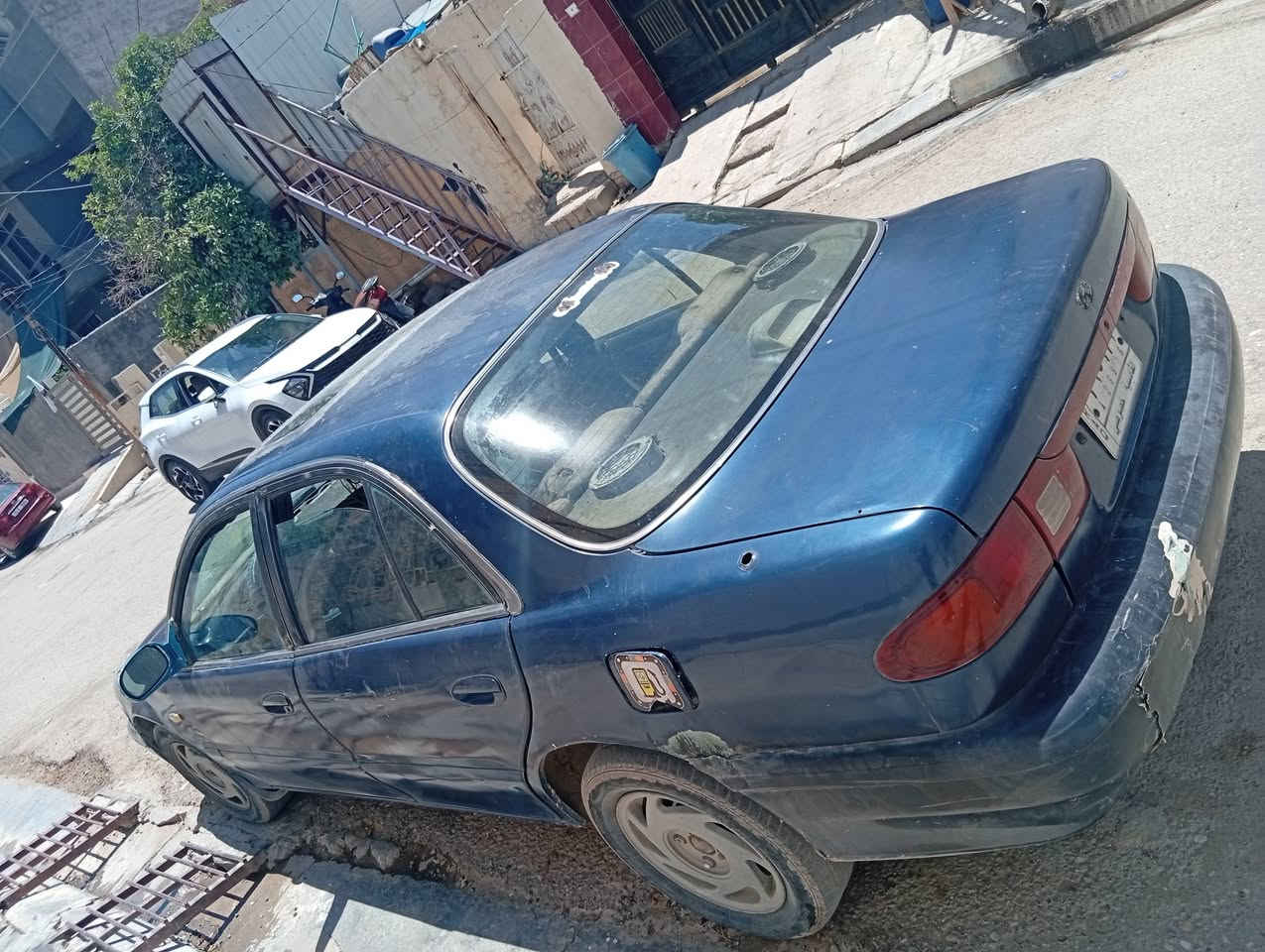 سلام عليكم سيارة سوناتة 2 سعرهة 35وبيهة مجال  رقم *********** مكان بعقوبة
