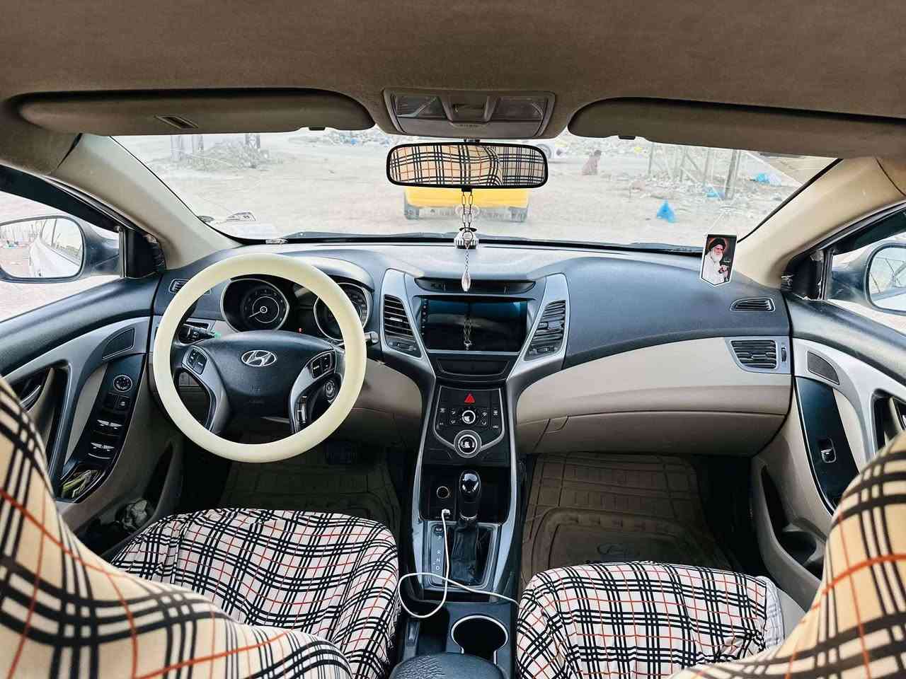 السلام عليكم النتره مديل 16 سياره خليجي بسمي تحويل ثاني يوم السياره متجايه والتجيه خفيفه لا معجون ولا شي ما معوره مكينه 1600 تبريد حداديه جاهزه الخير  بكان السياره  ناصريه السكان الصناعي السعر 90 وبيه مجال قليل ملاحظه مكلف بل نشر ***********
