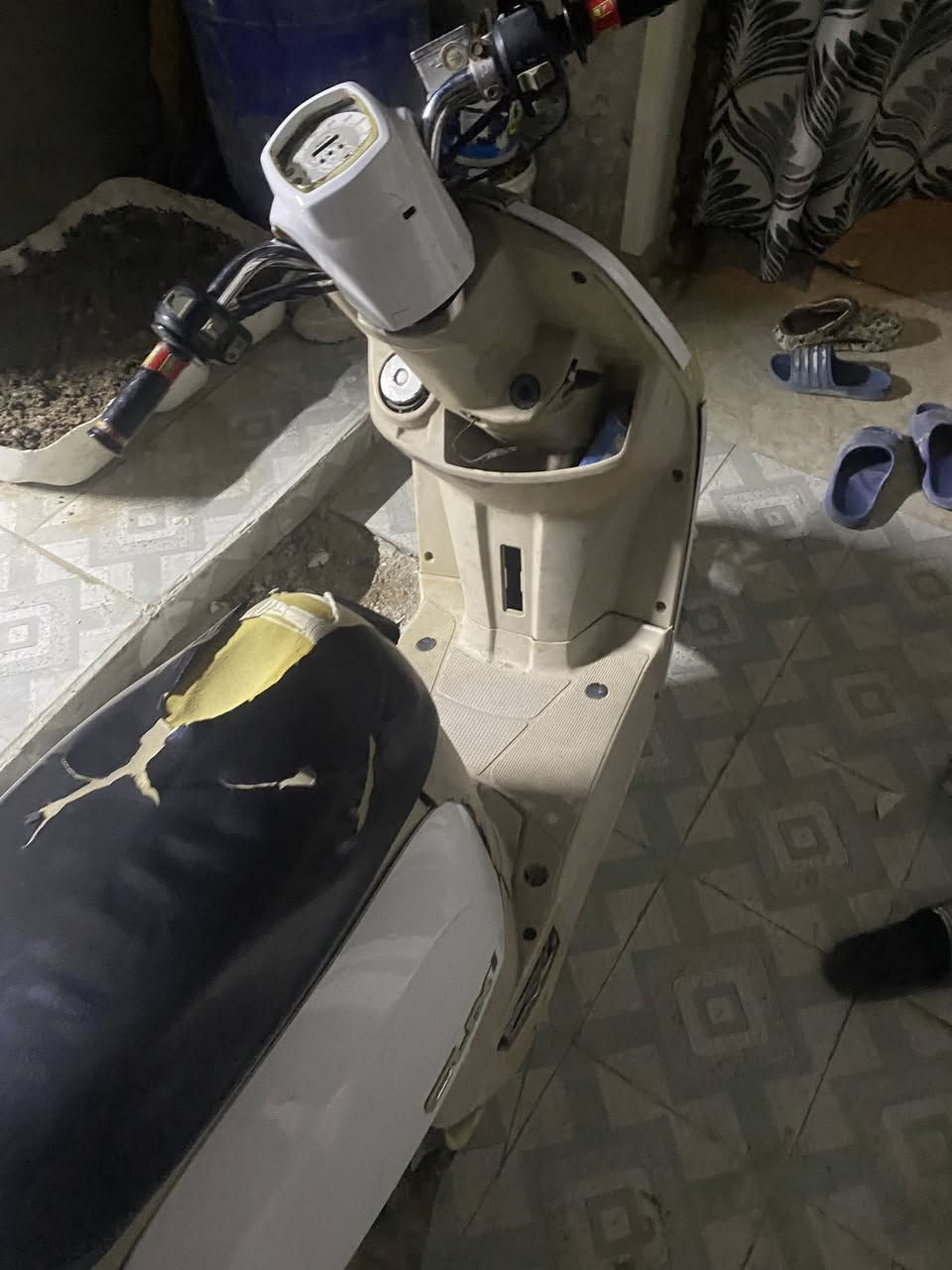 سلام عليكم ماكس بوليس للبيع او للمراوس بعدله
سعر خاص مكاني ديوانيه نكره سلف كهربائيات شغاله دراجه فول رقمي ***********
