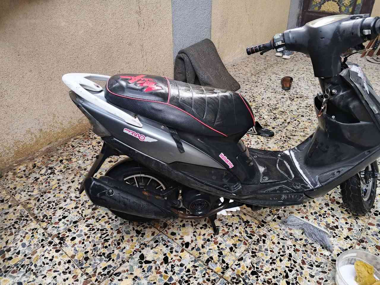 سلام عليكم للبيع ماكس عدله ٥٥ مفتوحه مره وحده  شلعه ومعدل نواقصها بصيطه سعرها ٤٥٠ وبيها مجال رقمي ***********
