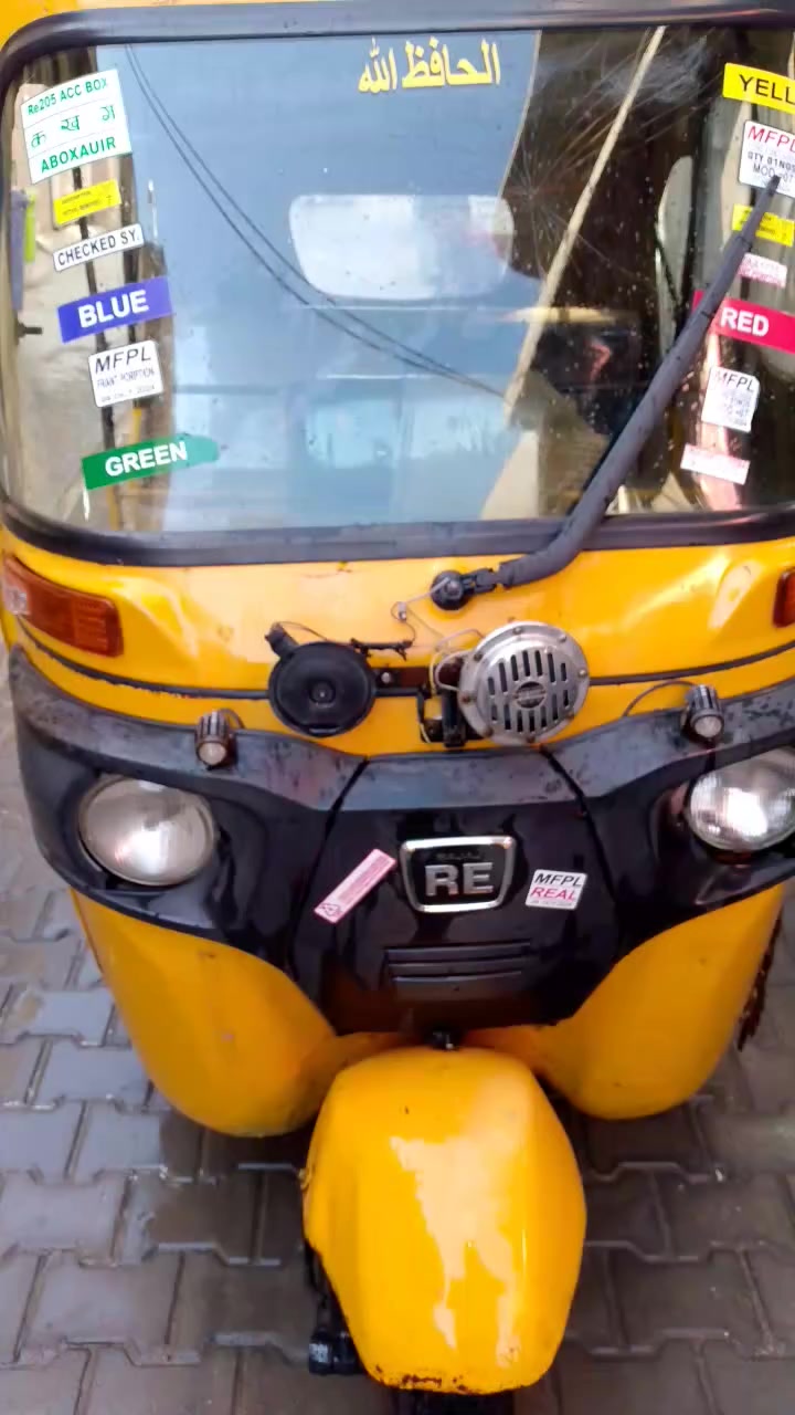 سلام عليكم من رخصه كروب تكتك 19نضيف مثل ماموضح بل فديوسعر اربعه وتلثميه بيه مجال اوراق كامله اصلي كبل ترقيم***********
