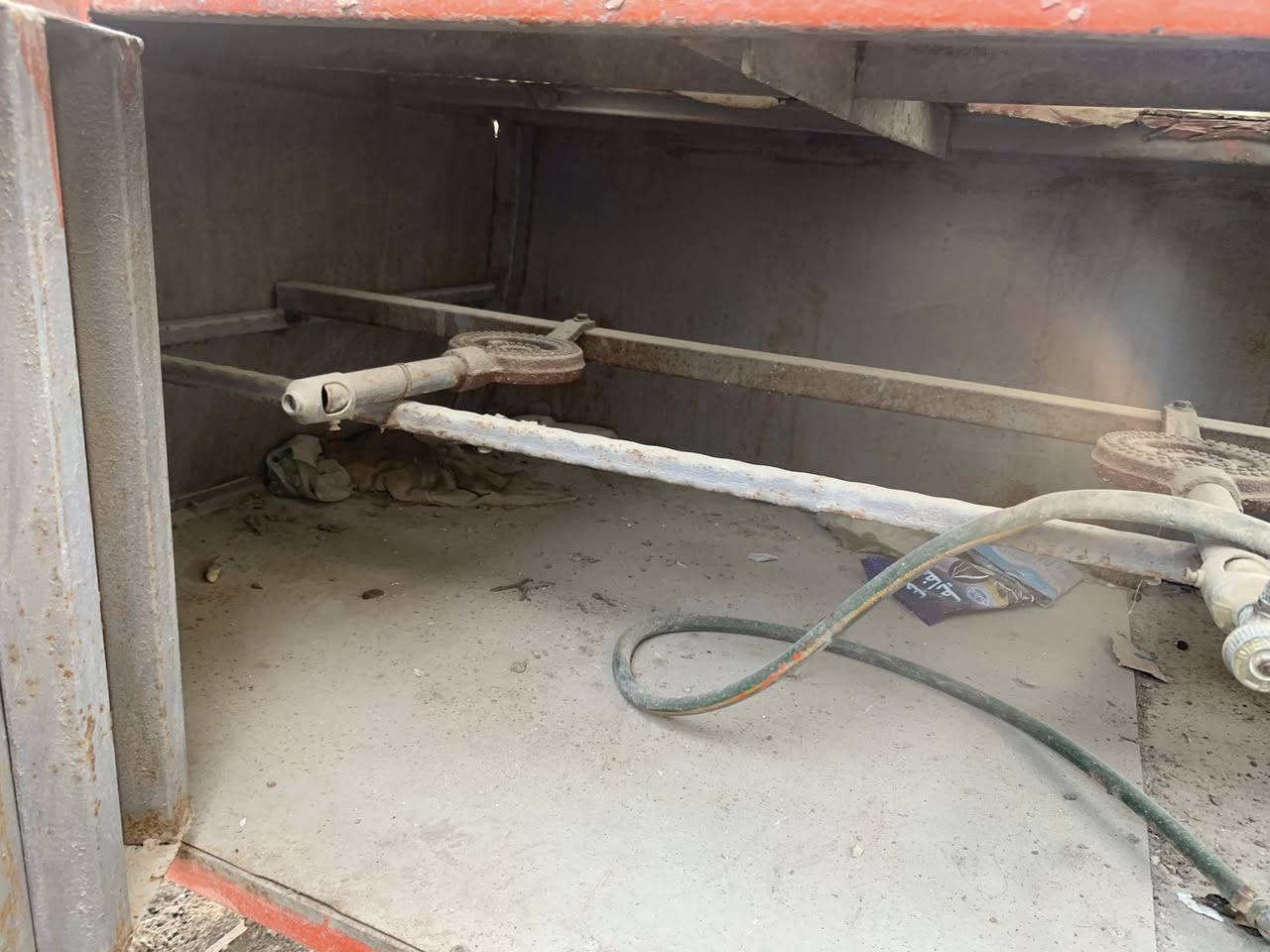 عربانه للبيع طابقين الاول ثلاث فتحات وثلاث طباخات جوة حجم متوسط عربانه تصميم مرتب ترهم كلشي سبب عندي والدي متوفي واريد اروحلة للاربعين اعلى سعر ابيع


**إذا كنت صاحب هذا الإعلان وتريد حذفه لأي سبب، رجاءا أرسل رسالة إلى الدعم الفني**