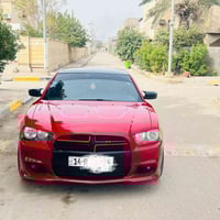 ٢٠١٢ • مكينة ٥٧٠٠ • جلد احمر