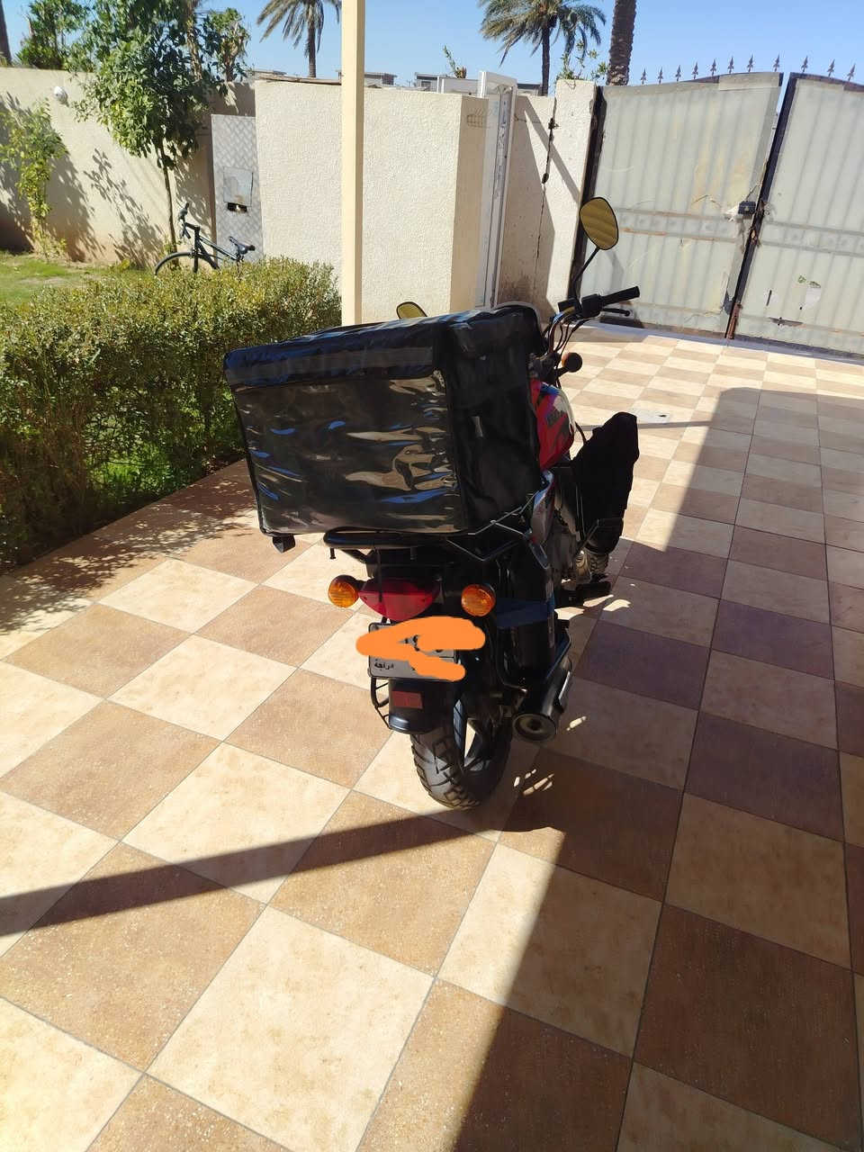 السلام عليكم دراجه بوكسرمرقم ٢٠٢٣ للبيع السعر مليون ٨٠٠ رقم الهاتف ***********
