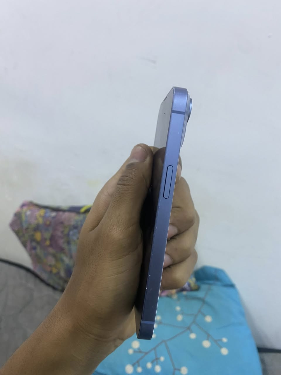 ايفون 14 ذاكره128 بيع او مراوس
مبدل بطاريه ممتازه✅
مبدل ضهر✅
الكامره الاماميه واكفه❌
‏باقي الجهاز كله يخبل 
صوت اتصال نت سيمكارت صرف شحن لمس جهاز نضيف مال بيت الضهر مابي شي جان ولا الكامره بس حشاكم مصلح غبي الله يشهد عليه جهاز تجي تشوفه يخبل قيمو بل يرضي الله واتساب*********** مكان بغداد

