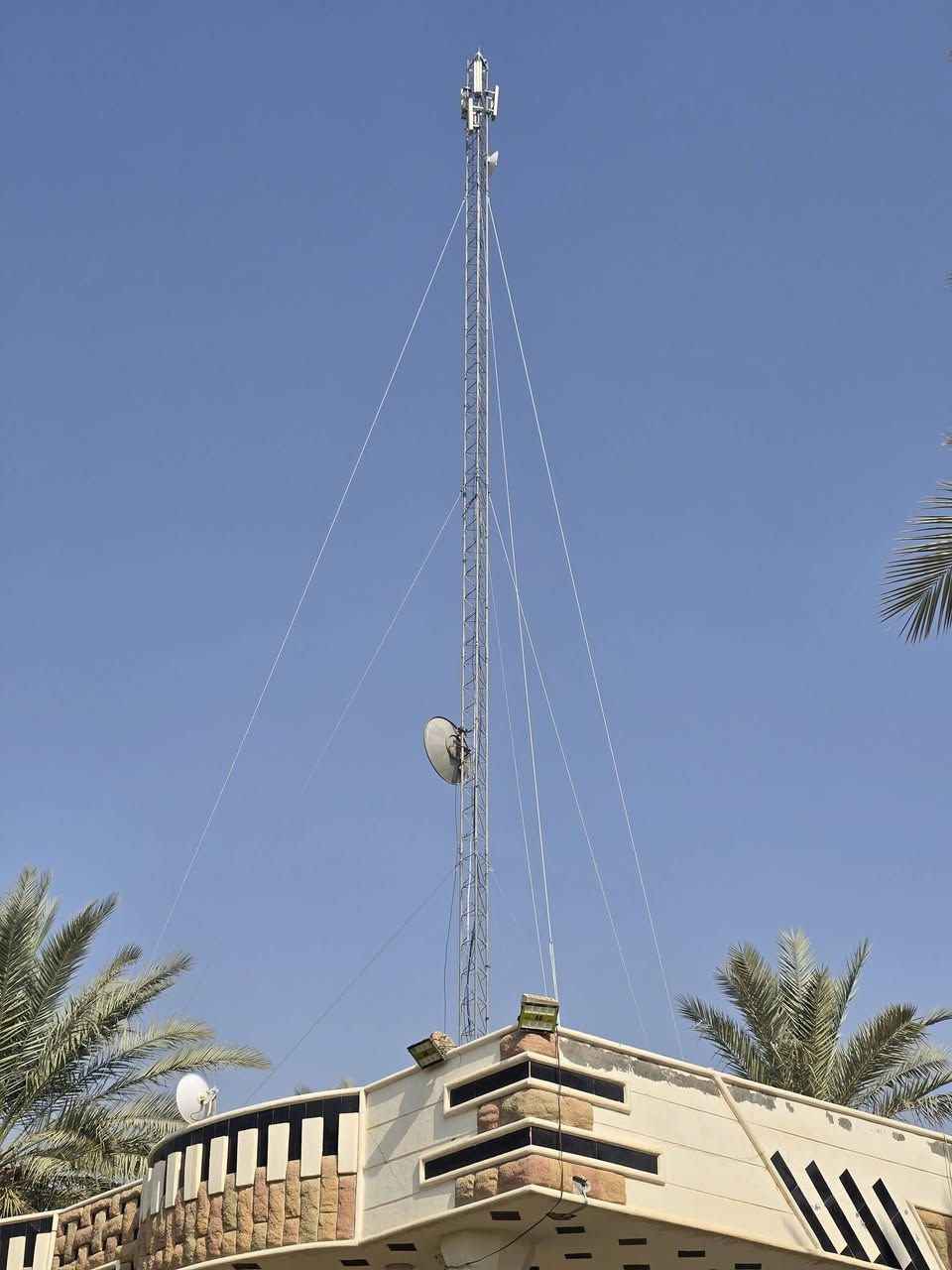 تم نصب ٢١ م كربلاء.
***********
علاء
