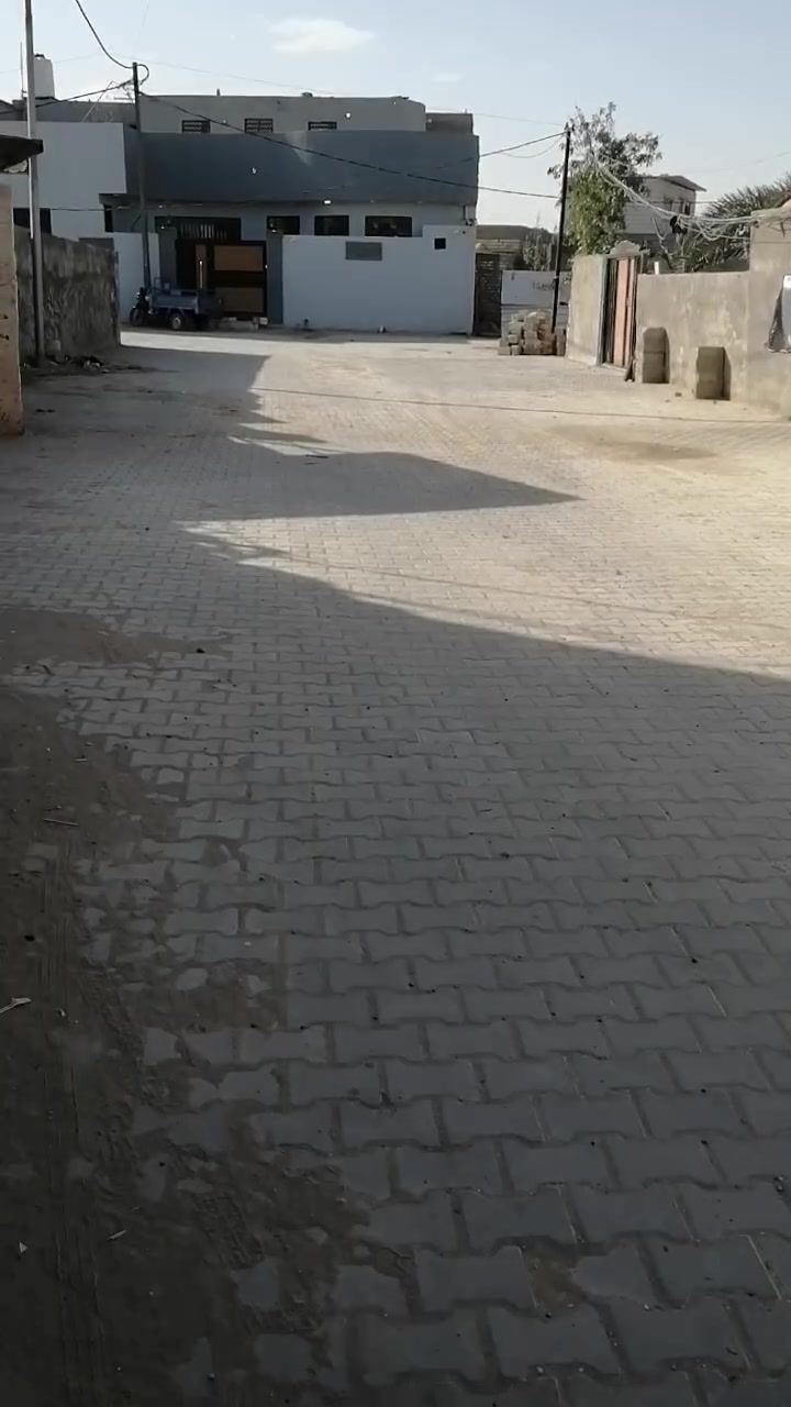 بيت للرهن الحيره قرب جسر المسلخ شارع مقرنص مده الرهن سنتين سعر الرهن 12 مليون اتصال ***********
