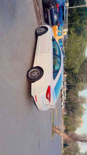 السلام عليكم سوناته رقم بغداد بسمي موديل2015 خليجي مكينه 2400دوش حداديه امامي خلفي جديد سياره جاهزه بيه قطعه جاملغ مبدل ولباقي كفاله عامه مكاني بغداد عبيدي السعر135وبيه مجال ***********
