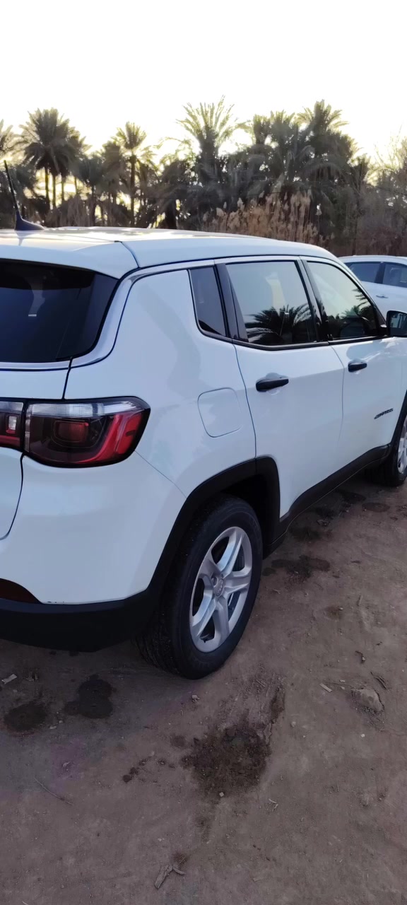 Jeep Compass  sport 2024 4X4

اللون ابيض 
رقم بابل دولي 
محرك 2000turbo 
توقف ذاتي 
ثلاث انظمة قيادة  طين - ثلج - عادي 
لايت زنون 
رادار 
حساسات 
تبريد قطعتين 
كشن قماش 
بصمة
مثبت السرعة 
شاشة كبيرة تدعم ابل كاربلي و الاندرويد اوتو لاسلكي
اضاءة ترحيب 
المسافه المقطوعه : 33500 ميل 
التواصل 
واتساب ***********
السعر مناسب جداً
