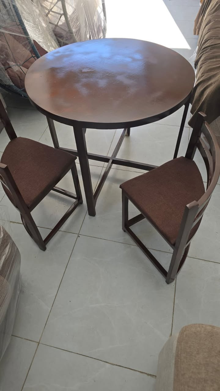 ميز طعام و٤ كراسي  سعر ٩٠ الف


**إذا كنت صاحب هذا الإعلان وتريد حذفه لأي سبب، رجاءا أرسل رسالة إلى الدعم الفني**