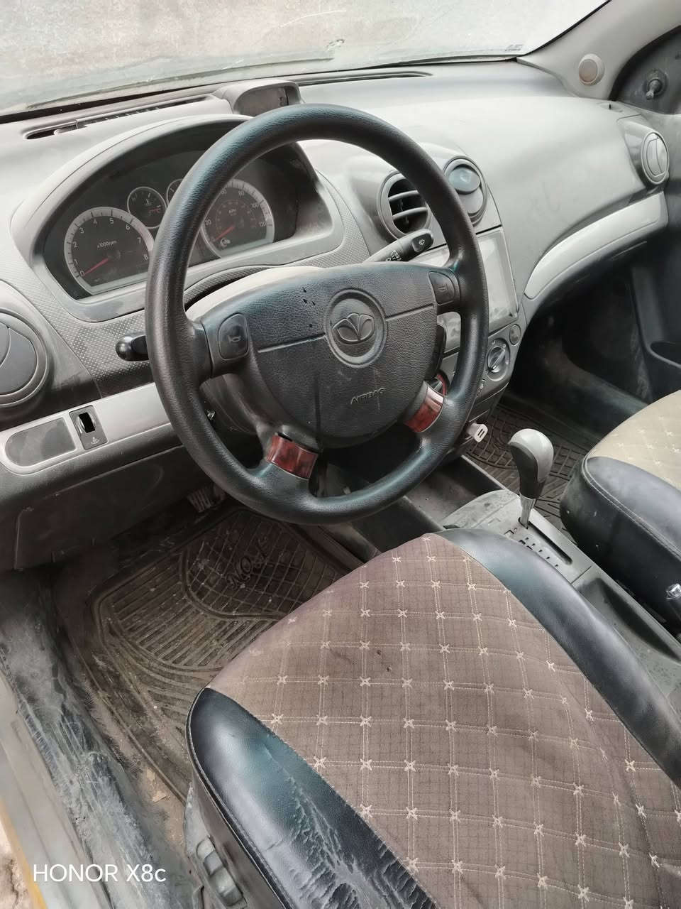 افيو موديل ٢٠٠٧ وارد أمريكي اوتوماتيك تبريد شغال رقم بغداد مكاني بغداد المشتل 
السعر ٤٥ ورقة للاستفسار الاتصال على الرقم
***********
