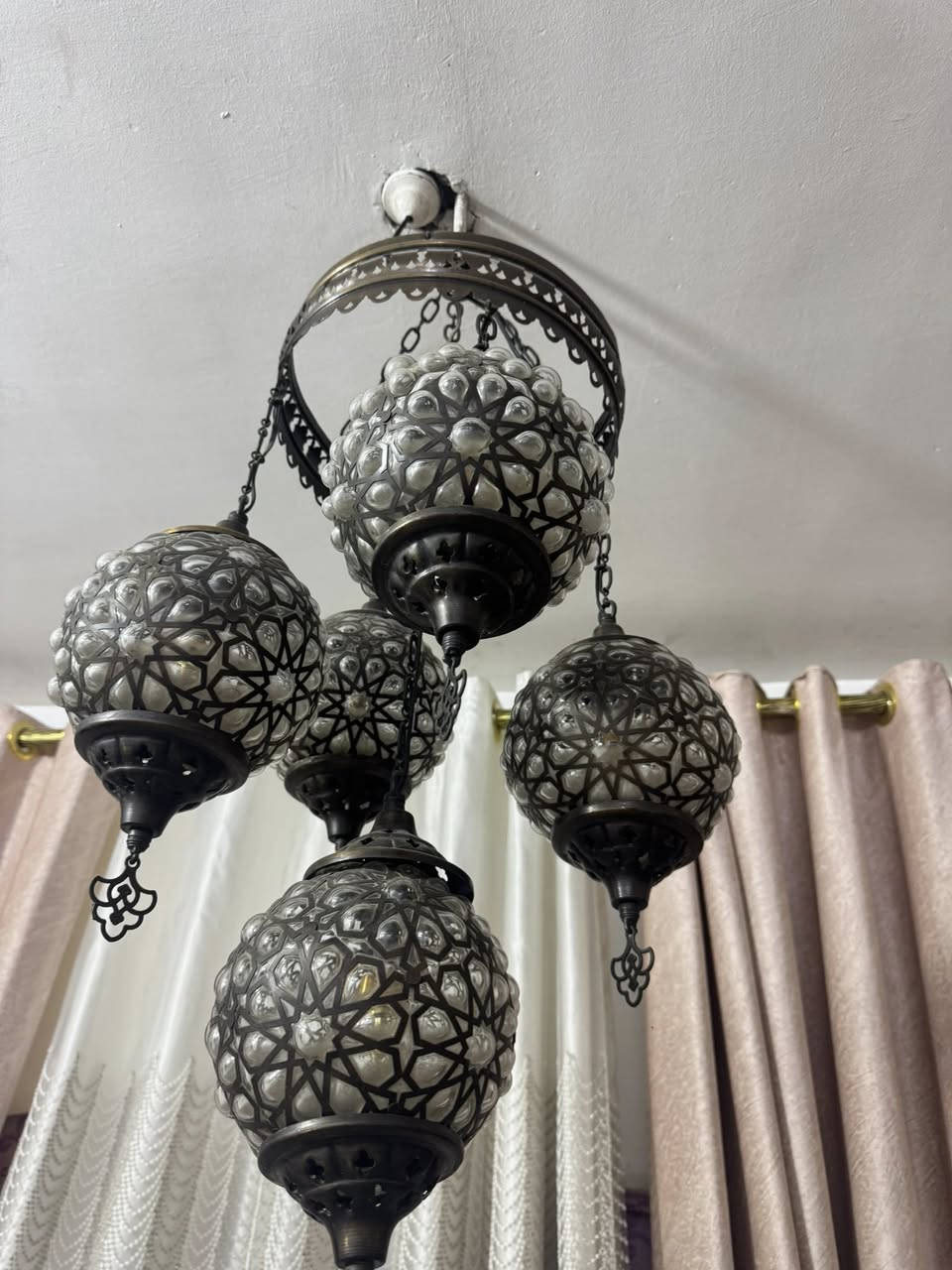 زوج ثريات انتيك شغل يدوي
***********
