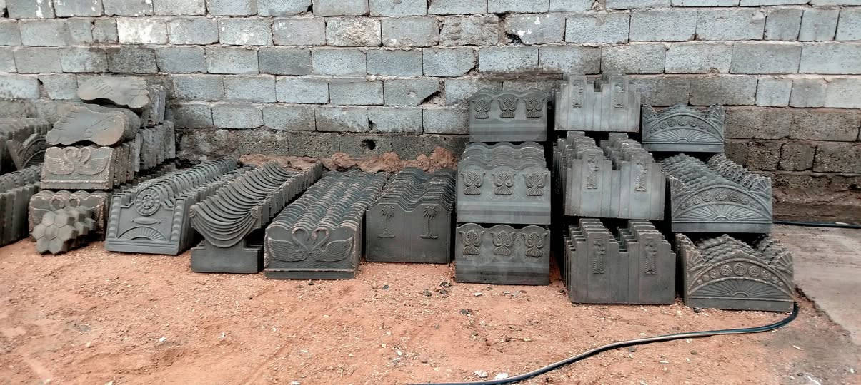 #إعلان

يعلن خالد جمال عن بيع صبات ثيلة وبمواصفات مناسبة لأعمال البناء.

📍 المكان: هيت – جوى الجبل، خلف سيراميك بيت ساسون
👤 بإدارة: جمال سعيد (أبو خالد)

المواصفات:
▪️ عرض الصبة: 50 سم
▪️ الارتفاع: 35 سم
▪️ سمك الصبة: 4 سم

💰 الأسعار: مناسبة وقابلة للتفاهم
🚛 التجهيز: متوفر وحسب الاتفاق

التواصل عبر الهاتف  
***********
