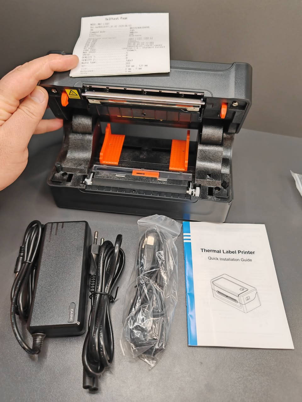 طابعة ليبلات ولواصق وباركود  سمارت و بلوتوث
متوفر طابعة حراية لواصق ليبلات، سمارت بلوتوث تطبيق على الموبايل، تربط على الحاسبة، جديدة غير مستعملة ،كوالتي ممتاز جدا، سريعة،
يوجد توصيل لجميع المحافظات ***********
