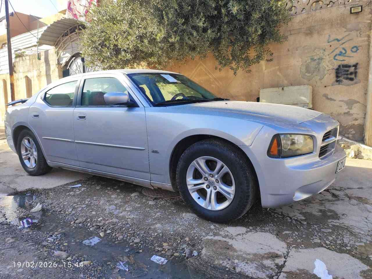 للبيع
جارجر 2010 مواصفات sxt
تبريد تدفئة شغال
ماشية 230 الف 
مكينة 3.6 
طخم جديد
طخم تاير جديد 
بأسمي تحويل فقط 
بيها الجاملغ الخلفي اليمين رش فقط
الباقي كلين وعالفحص 
***********
