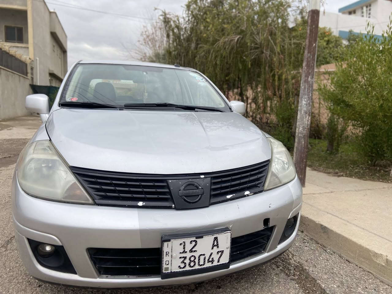 ‼️نيسان فيرسا للبيع

طخم نضيف
تايات جدد
كشنات مخمل الاصلي
كير شرط
محرك شرط
تبريد تدفئة 
رقم وهزه جديد نينوى 
شرط التحويل والوكاله
بيها جاملغ الامين الامامي فقط الباقي شرط
للتواصل
السعر ٨٦ وبيها مجال
***********
