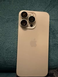 آيفون 15 برو ماكس • ٢٥٦ • مكفول نضيف