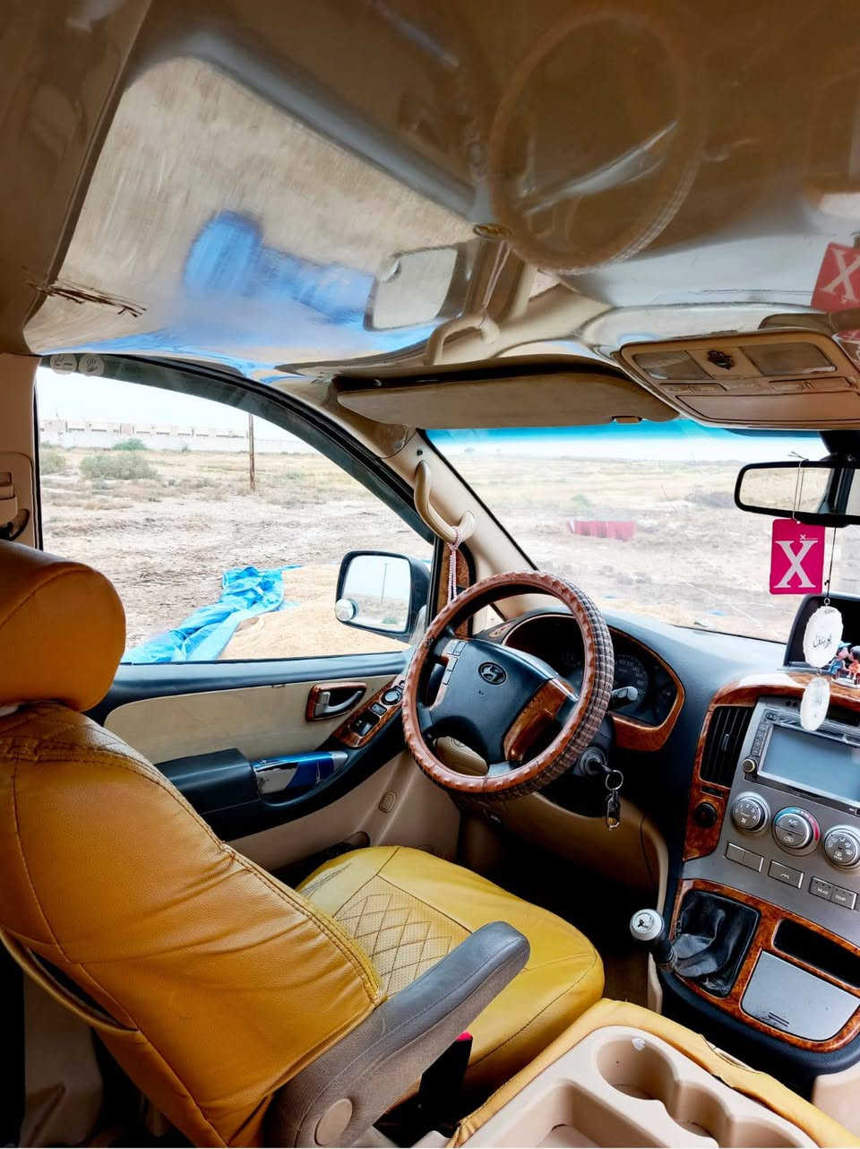 2012 رقم واسط انكليزي باسمي 
سياره جاهزه من كلشي تخم تاير قبل شهر شادهن باتري جديد تبريد ثلج قبل سبوع سويته محرك كير مكفولات المحرك بي تبخير كلش قليل  مكاني واسط
بيها نقاط صبغ بدون اي ضربه والسونار موجود
سعر165 بيها مجال لشراي 
***********
