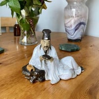 تمثال صيني • خزف يدوي • ضرر بسيط