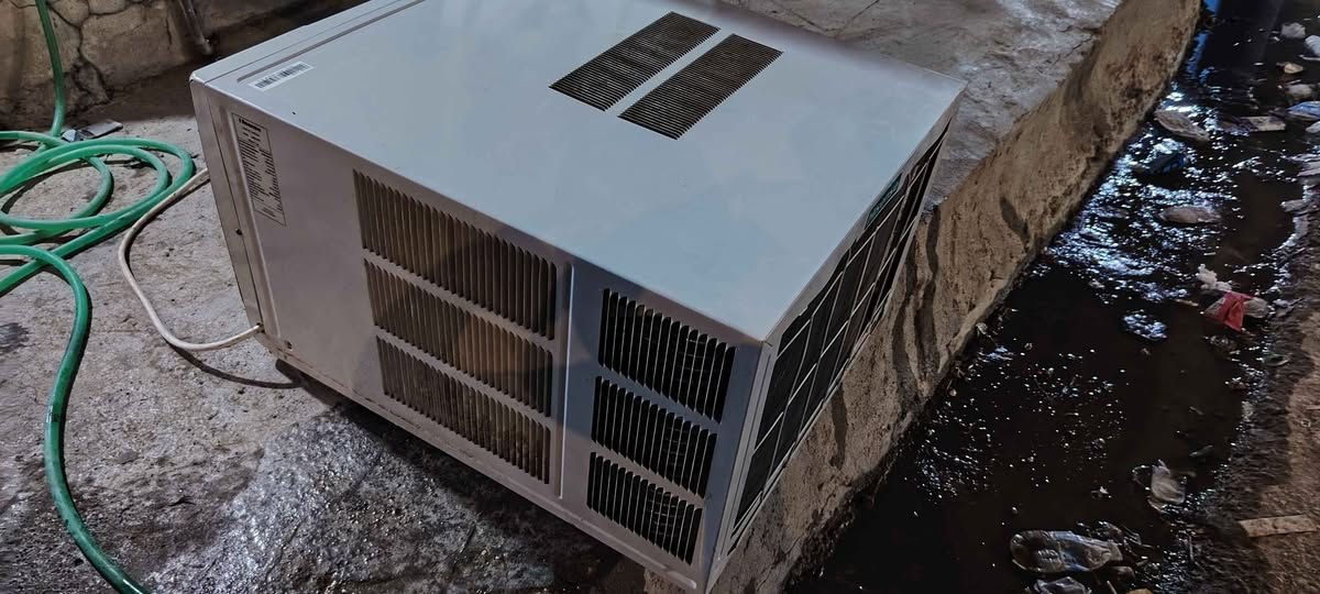 مكيف هايسنس غاز 410 حديث جان بي ليك مشحون غاز تبريد ثلج ثلج اذا مو ثلج يرجع نضافه ١٠٠٪ طنين تدفئه تبريد مكاني حي الجهاد بغداد *********** بغداد, العراق
