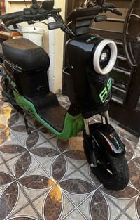 للبيع دراجة R9  الدراجة مستعملة وحالتها جيدة، لكن متروكة فترة بدون است...